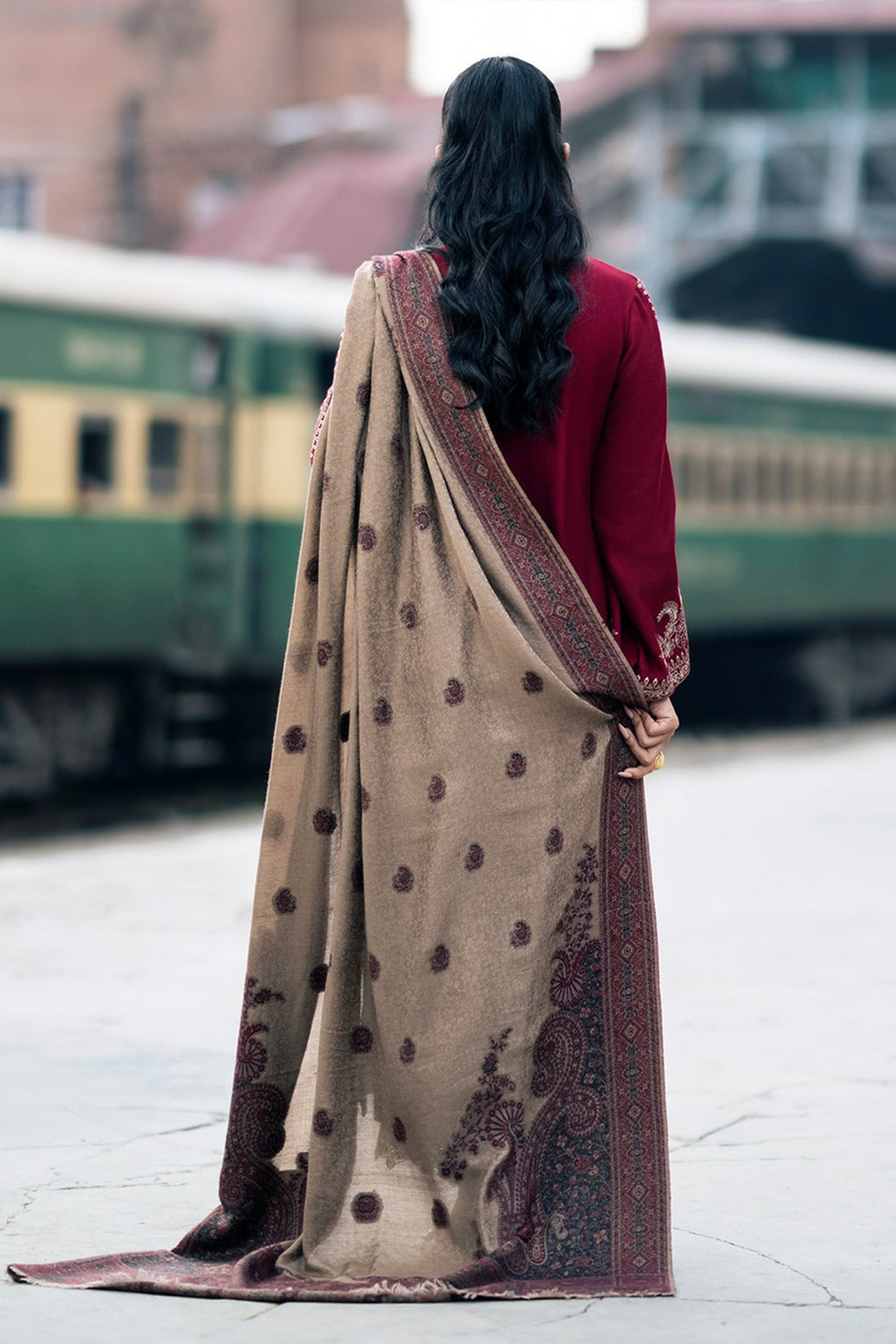 Jazmin Winter 3 Piece Dhanak Embroidered Suit